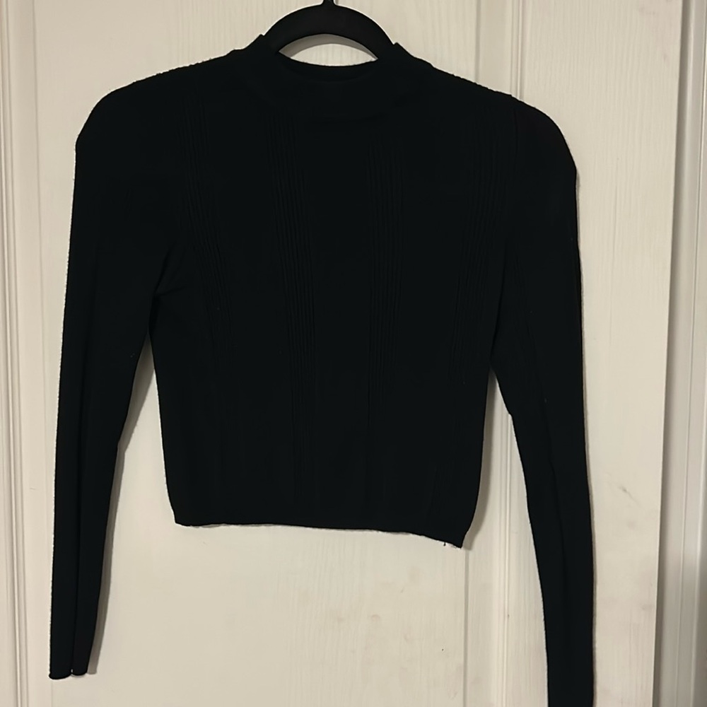 Ribbed black top from Stradivarius